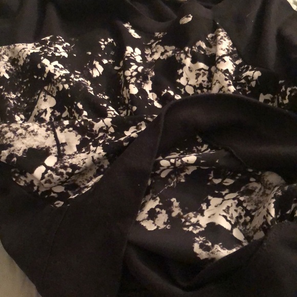 πΈConverse One Star Black and White Sweater - Picture 5 of 7